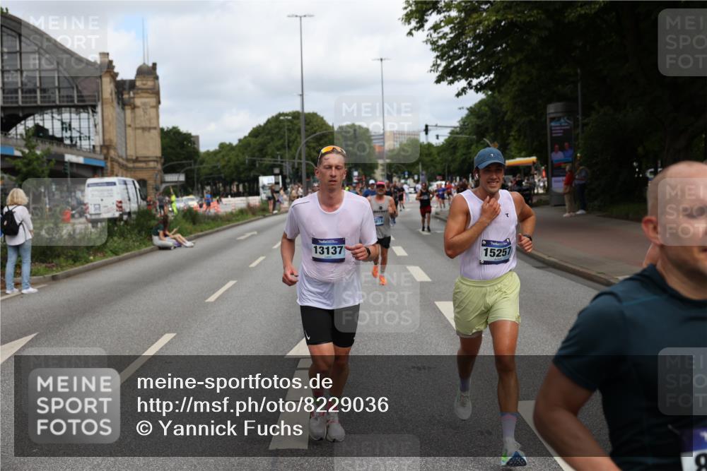 29.06.2025 - hella hamburg halbmarathon Yannick Fuchs http://msf.ph/oto/8229036 29.06.2025 10:33:43 20KM 1164, 1445, 1803, 2980, 3136, 3282, 3783, 4359, 6037, 6682, 6686, 6687, 8450, 8958, 11447, 11619, 12772, 13137, 13729, 14093, 14311, 15013, 15257, 15556, 15561, 15866, 15873, 15965, 16656, 16820, 18149, 18188, 18547, 18734 meine-sportfotos.de