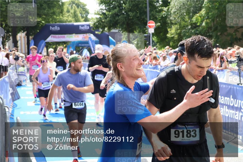 29.06.2025 - hella hamburg halbmarathon Zöllner http://msf.ph/oto/8229112 29.06.2025 11:30:36 Ziel 1235, 2838, 3323, 3341, 4580, 6195, 6243, 6444, 6570, 7644, 8595, 8855, 9289, 9927, 11672, 12073, 16659, 17043, 18097, 18158, 18390, 18860 meine-sportfotos.de