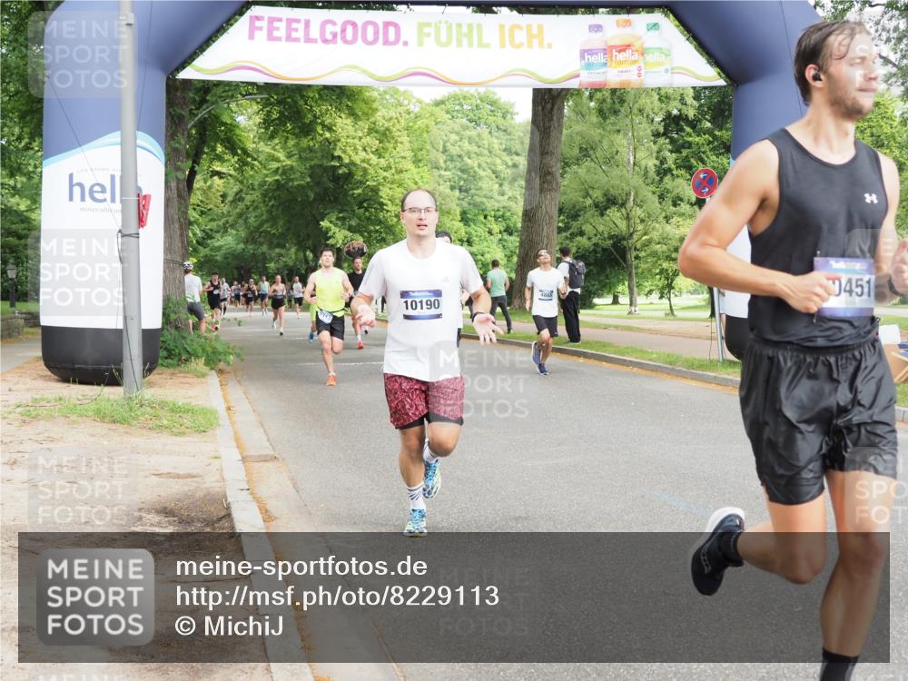 29.06.2025 - hella hamburg halbmarathon MichiJ http://msf.ph/oto/8229113 29.06.2025 10:26:13 Zwischen KM18-KM19 6047, 6123, 10190, 10451, 13148, 17125 meine-sportfotos.de