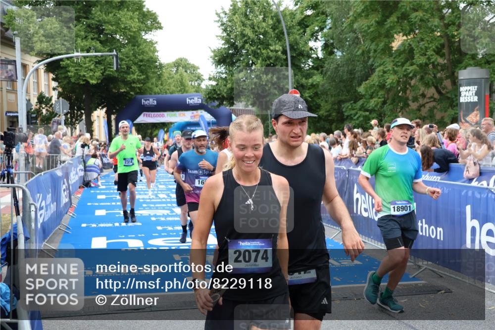 29.06.2025 - hella hamburg halbmarathon Zöllner http://msf.ph/oto/8229118 29.06.2025 10:53:27 Ziel 1683, 1727, 2354, 4065, 6198, 6629, 6942, 8651, 11844, 12490, 13912, 13997, 15681, 15838, 18134, 18901 meine-sportfotos.de