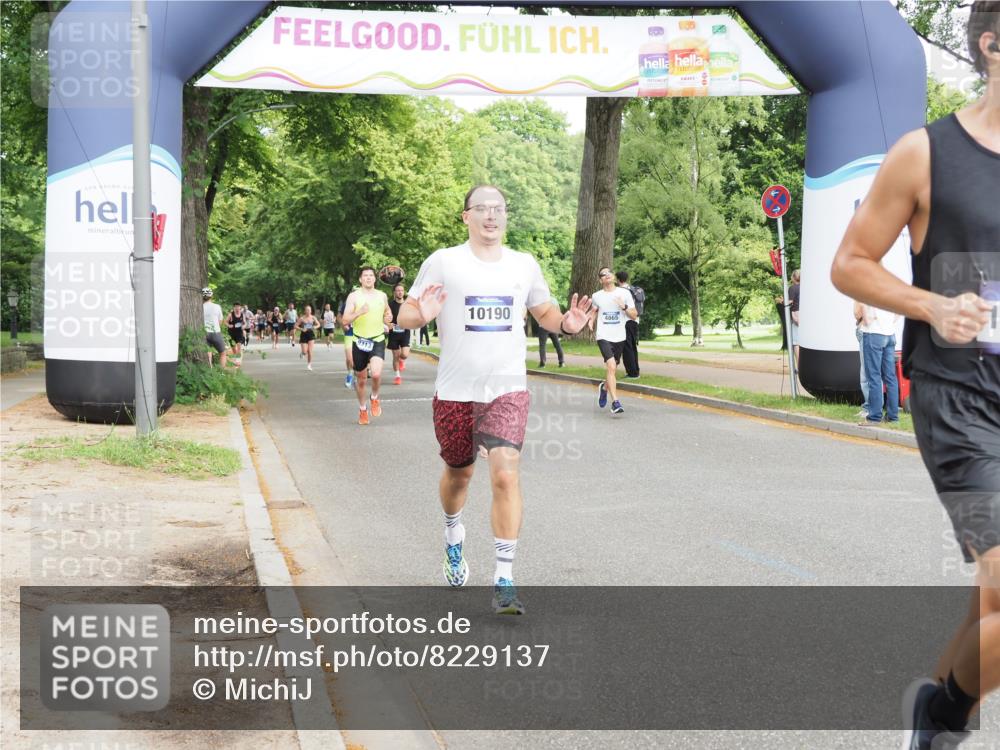 29.06.2025 - hella hamburg halbmarathon MichiJ http://msf.ph/oto/8229137 29.06.2025 10:26:13 Zwischen KM18-KM19 6047, 6123, 10190, 10451, 13148, 17125 meine-sportfotos.de