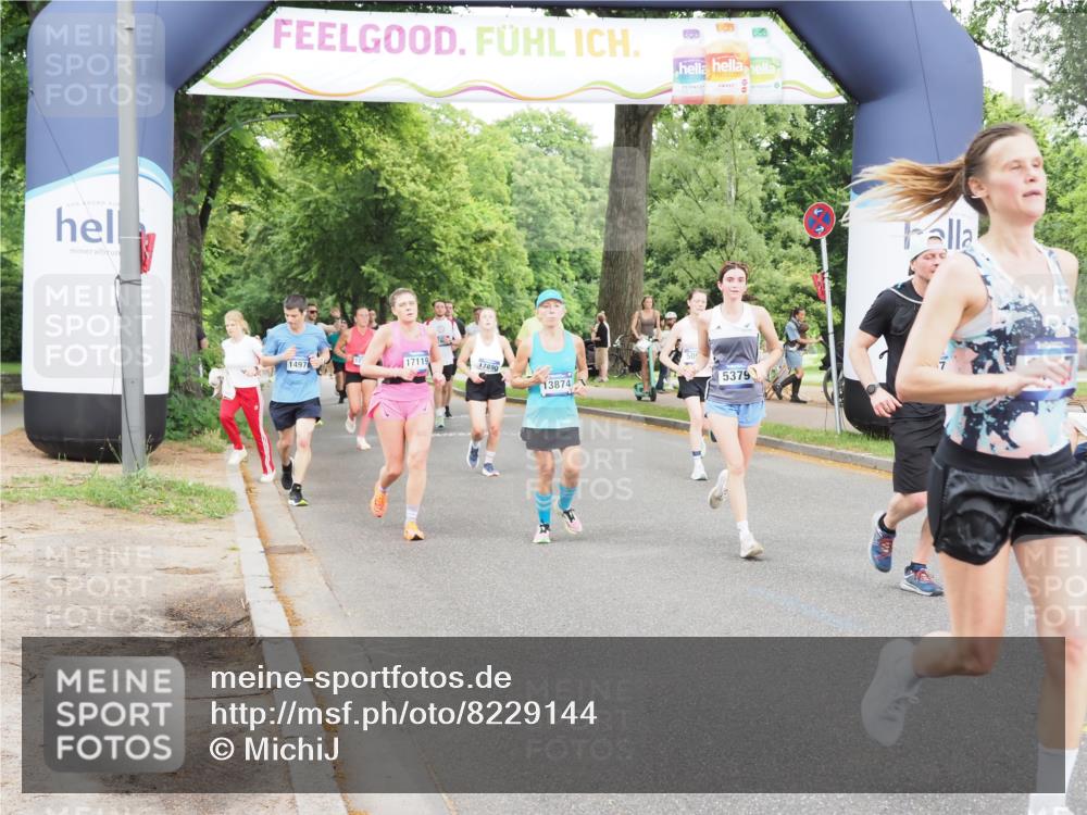 29.06.2025 - hella hamburg halbmarathon MichiJ http://msf.ph/oto/8229144 29.06.2025 10:49:24 Zwischen KM18-KM19 1147, 3625, 5058, 5379, 10128, 12978, 13874, 15516, 16424, 17096, 17119, 18355, 19240 meine-sportfotos.de