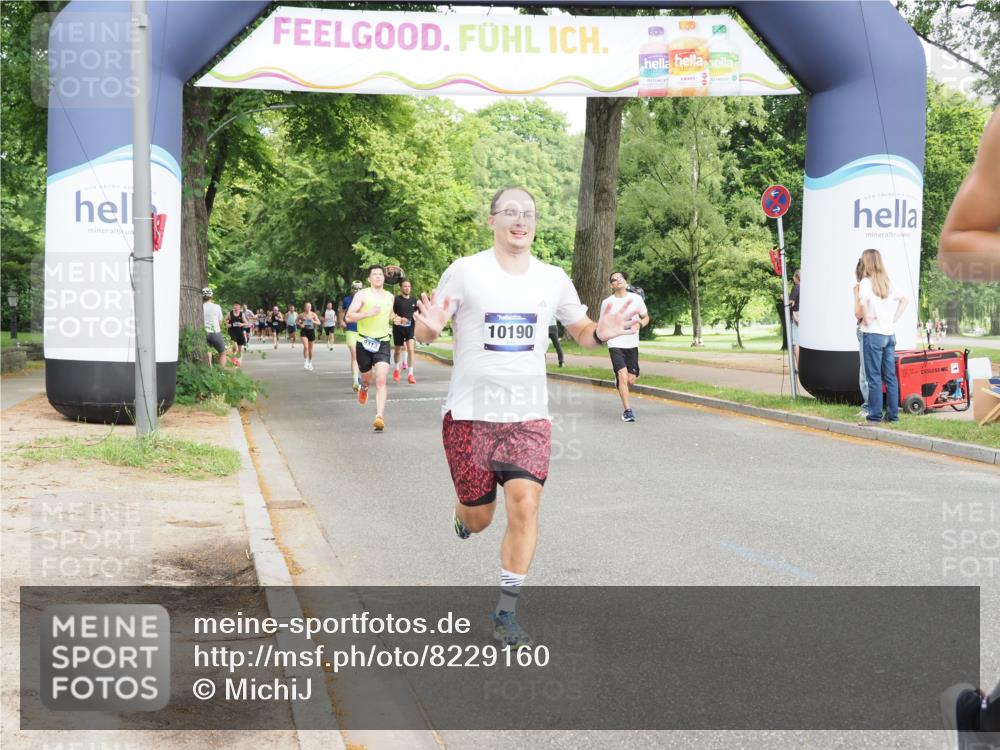 29.06.2025 - hella hamburg halbmarathon MichiJ http://msf.ph/oto/8229160 29.06.2025 10:26:13 Zwischen KM18-KM19 6047, 6123, 10190, 10451, 13148, 17125 meine-sportfotos.de