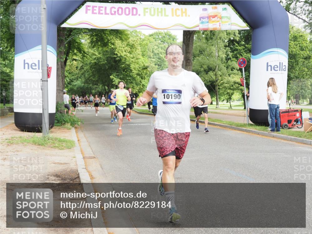 29.06.2025 - hella hamburg halbmarathon MichiJ http://msf.ph/oto/8229184 29.06.2025 10:26:13 Zwischen KM18-KM19 6047, 6123, 10190, 10451, 13148, 17125 meine-sportfotos.de