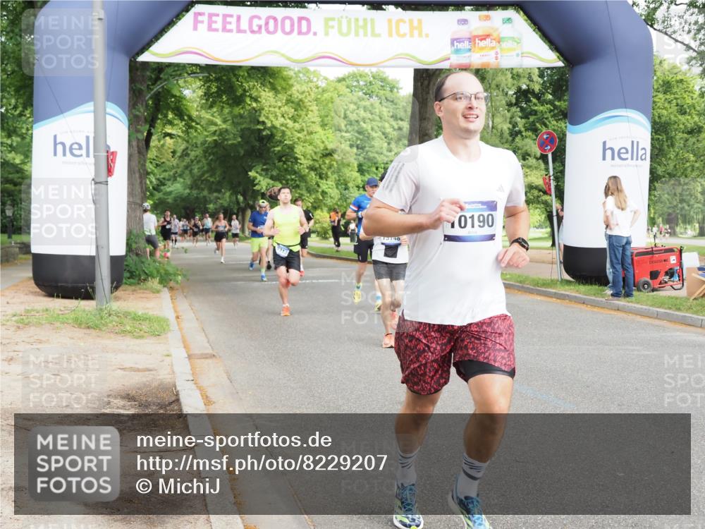 29.06.2025 - hella hamburg halbmarathon MichiJ http://msf.ph/oto/8229207 29.06.2025 10:26:14 Zwischen KM18-KM19 6047, 6123, 10190, 10451, 13148, 17125 meine-sportfotos.de