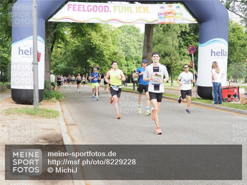 29.06.2025 - hella hamburg halbmarathon MichiJ http://msf.ph/oto/8229228 29.06.2025 10:26:14 Zwischen KM18-KM19 6047, 6123, 10190, 10451, 13148, 17125 meine-sportfotos.de
