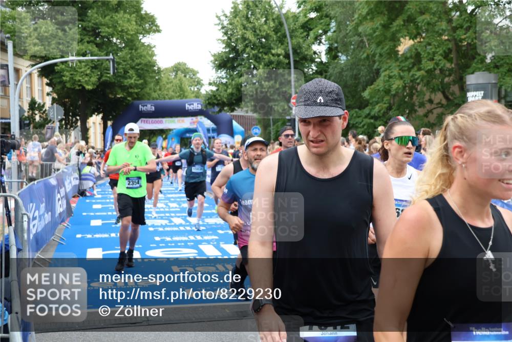 29.06.2025 - hella hamburg halbmarathon Zöllner http://msf.ph/oto/8229230 29.06.2025 10:53:28 Ziel 1683, 1727, 2354, 4065, 6198, 6629, 6942, 8651, 11068, 11844, 12490, 12909, 13912, 13997, 15838, 18134 meine-sportfotos.de