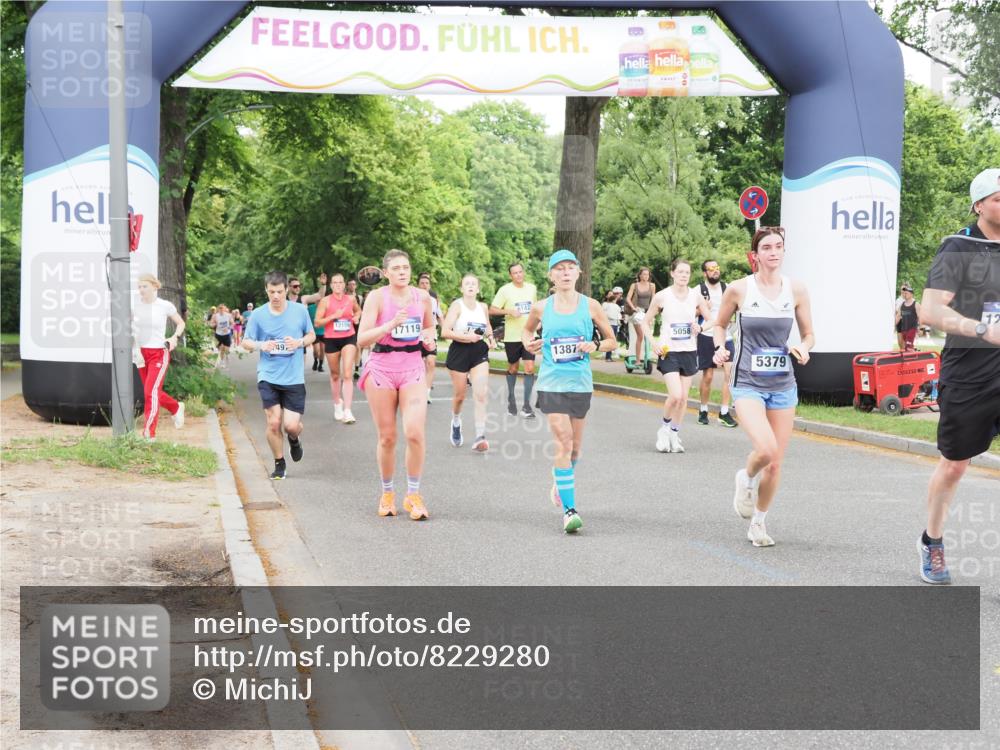29.06.2025 - hella hamburg halbmarathon MichiJ http://msf.ph/oto/8229280 29.06.2025 10:49:25 Zwischen KM18-KM19 1147, 3625, 5058, 5379, 10128, 12978, 13874, 14970, 15516, 16424, 17096, 17119, 17890, 18355 meine-sportfotos.de