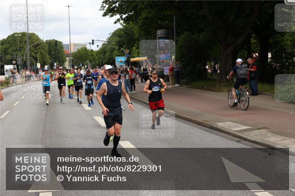 29.06.2025 - hella hamburg halbmarathon Yannick Fuchs http://msf.ph/oto/8229301 29.06.2025 10:33:47 20KM 1343, 1445, 1803, 2525, 3282, 3783, 4359, 4759, 6037, 6686, 6687, 8450, 8958, 9265, 11305, 11447, 11619, 12772, 13137, 13729, 14093, 14311, 14359, 15013, 15257, 15556, 15561, 15866, 15873, 15965, 16656, 16820, 17005, 17215, 17360, 18149, 18188, 18285, 18547, 18734 meine-sportfotos.de