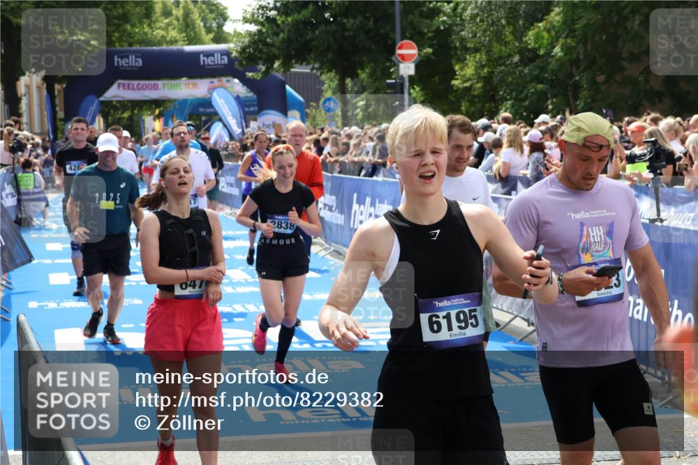 29.06.2025 - hella hamburg halbmarathon Zöllner http://msf.ph/oto/8229382 29.06.2025 11:30:43 Ziel 1395, 2838, 3358, 3430, 4289, 5147, 5406, 6243, 6478, 6999, 7644, 8717, 9694, 9701, 9927, 14610, 14611, 16558, 17312, 17344, 18158 meine-sportfotos.de