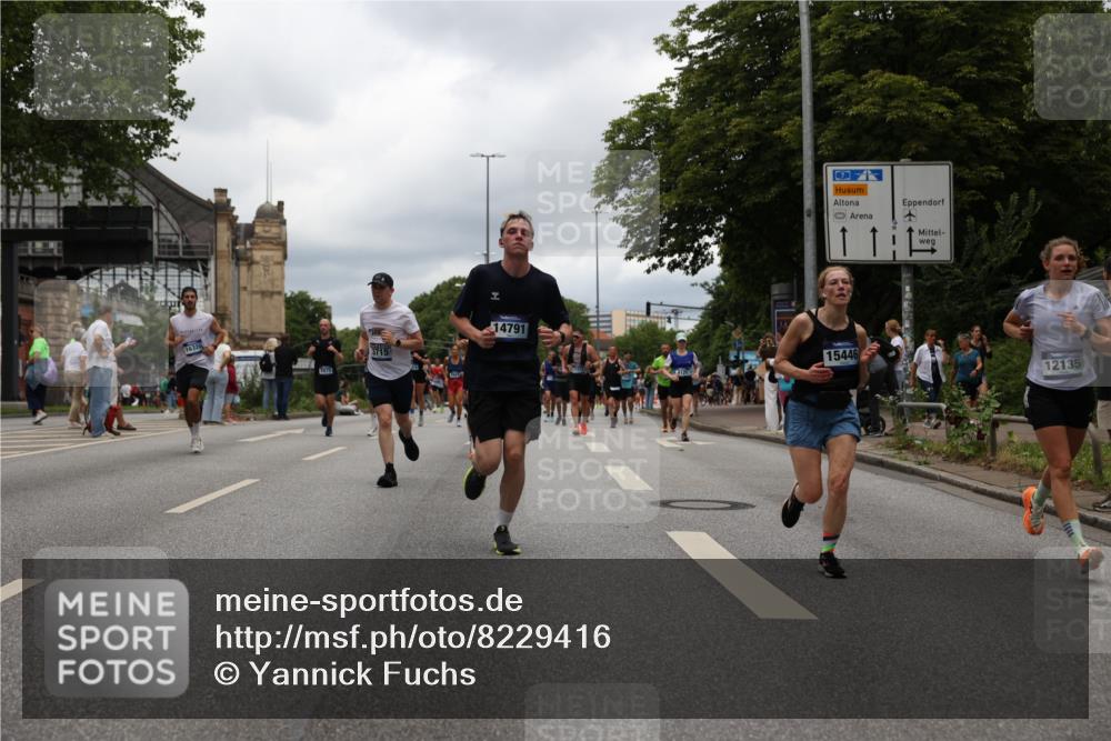 29.06.2025 - hella hamburg halbmarathon Yannick Fuchs http://msf.ph/oto/8229416 29.06.2025 10:46:41 20KM 1098, 1257, 1482, 1657, 2111, 2444, 2814, 3258, 3399, 3715, 3952, 4121, 4557, 4558, 4726, 5116, 5169, 5194, 5378, 6164, 6561, 6562, 6897, 7178, 7232, 7383, 7475, 7896, 8172, 8316, 8587, 8720, 8955, 10529, 10811, 11459, 12135, 12482, 12519, 13211, 13301, 14198, 14286, 14791, 14805, 15144, 15446, 15690, 16320, 16929, 17130, 17198, 17710, 17773, 18331 meine-sportfotos.de