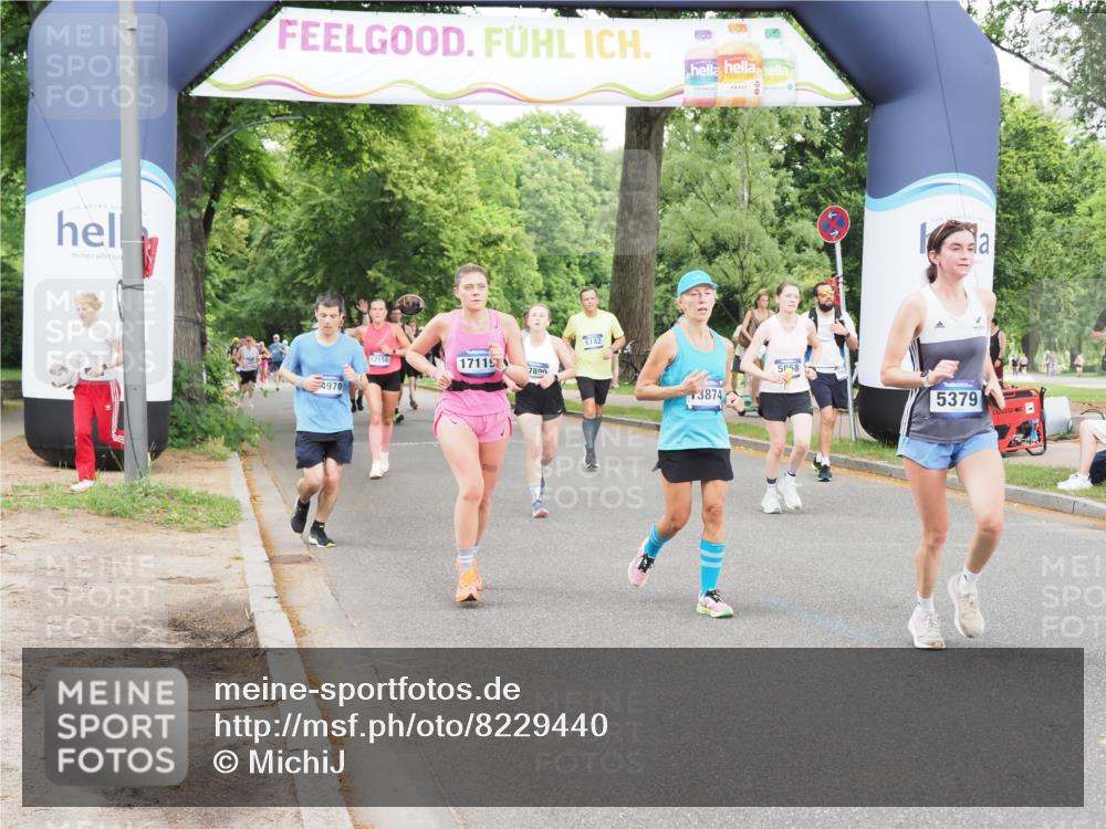 29.06.2025 - hella hamburg halbmarathon MichiJ http://msf.ph/oto/8229440 29.06.2025 10:49:25 Zwischen KM18-KM19 1147, 3625, 5058, 5379, 10128, 12978, 13874, 14970, 15516, 16424, 17096, 17119, 17890, 18355 meine-sportfotos.de