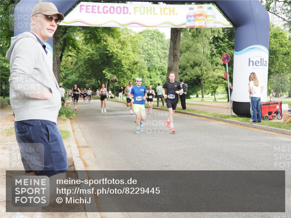 29.06.2025 - hella hamburg halbmarathon MichiJ http://msf.ph/oto/8229445 29.06.2025 10:26:16 Zwischen KM18-KM19 1290, 4865, 6047, 6123, 9296, 9313, 9944, 10190, 10451, 13148, 17125 meine-sportfotos.de