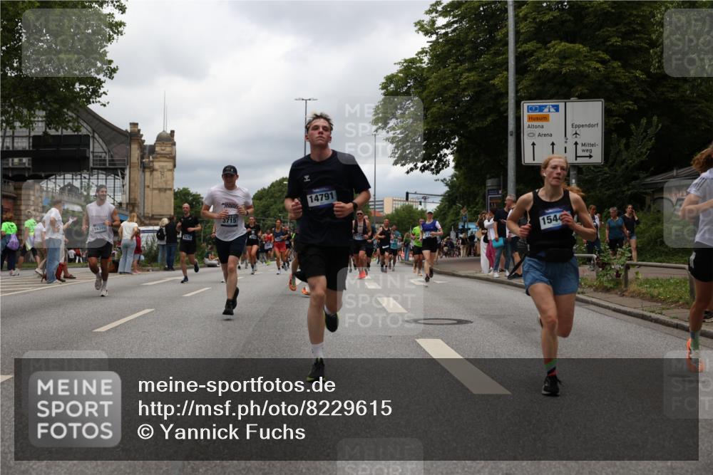 29.06.2025 - hella hamburg halbmarathon Yannick Fuchs http://msf.ph/oto/8229615 29.06.2025 10:46:41 20KM 1098, 1257, 1482, 1657, 2111, 2444, 2814, 3258, 3399, 3715, 3952, 4121, 4557, 4558, 4726, 5116, 5169, 5194, 5378, 6164, 6561, 6562, 6897, 7178, 7232, 7383, 7475, 7896, 8172, 8316, 8587, 8720, 8955, 10529, 10811, 11459, 12135, 12482, 12519, 13211, 13301, 14198, 14286, 14791, 14805, 15144, 15446, 15690, 16320, 16929, 17130, 17198, 17710, 17773, 18331 meine-sportfotos.de