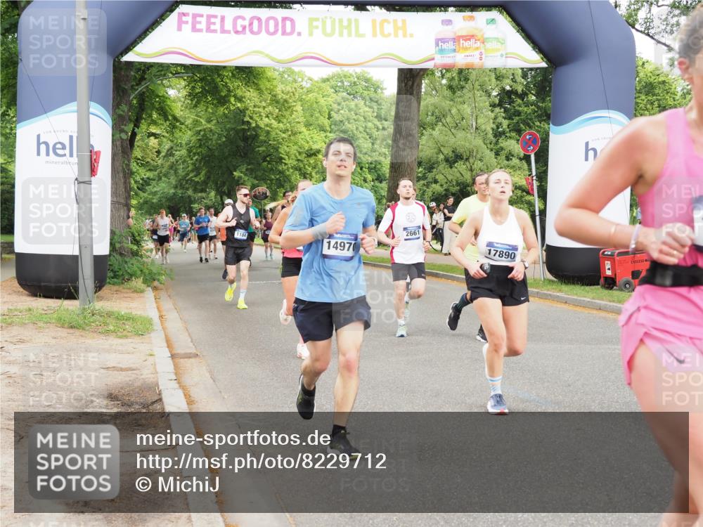 29.06.2025 - hella hamburg halbmarathon MichiJ http://msf.ph/oto/8229712 29.06.2025 10:49:27 Zwischen KM18-KM19 1147, 2661, 3625, 5058, 5379, 6142, 12978, 13874, 14970, 16426, 17096, 17119, 17890 meine-sportfotos.de