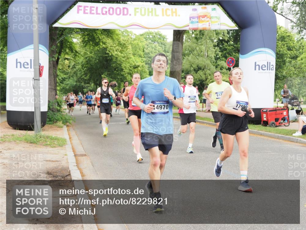 29.06.2025 - hella hamburg halbmarathon MichiJ http://msf.ph/oto/8229821 29.06.2025 10:49:28 Zwischen KM18-KM19 1147, 1184, 2661, 3625, 5058, 5379, 6142, 12156, 12978, 13874, 14970, 16426, 17096, 17119, 17890 meine-sportfotos.de