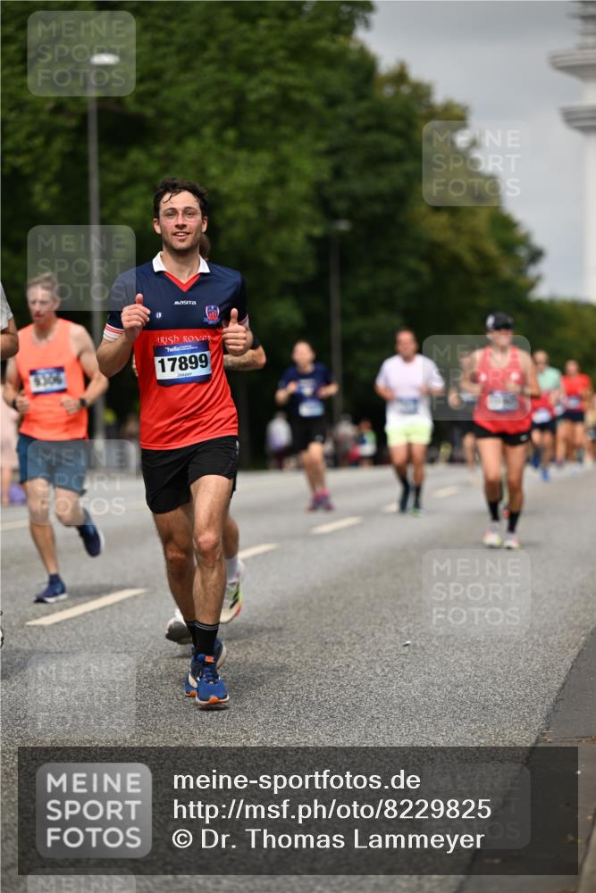 29.06.2025 - hella hamburg halbmarathon Dr. Thomas Lammeyer http://msf.ph/oto/8229825 29.06.2025 10:13:23 Kennedybrücke 1823, 4592, 7081, 7187, 9297, 9306, 10035, 10194, 10819, 11067 meine-sportfotos.de