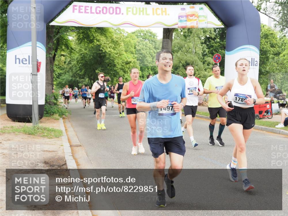 29.06.2025 - hella hamburg halbmarathon MichiJ http://msf.ph/oto/8229851 29.06.2025 10:49:28 Zwischen KM18-KM19 1147, 1184, 2661, 3625, 5058, 5379, 6142, 12156, 12978, 13874, 14970, 16426, 17096, 17119, 17890 meine-sportfotos.de