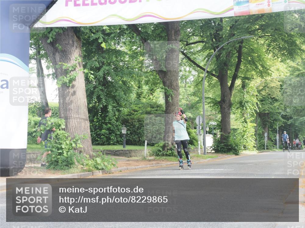 29.06.2025 - hella hamburg halbmarathon KatJ http://msf.ph/oto/8229865 29.06.2025 09:42:11 Zwischen KM18-KM19  meine-sportfotos.de