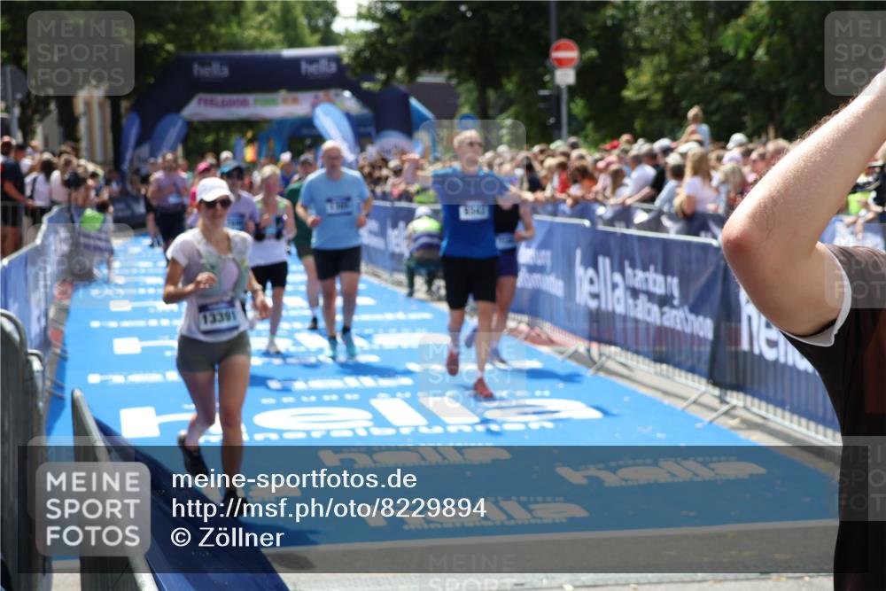29.06.2025 - hella hamburg halbmarathon Zöllner http://msf.ph/oto/8229894 29.06.2025 11:30:56 Ziel 1305, 1890, 3765, 4365, 5825, 8187, 9342, 9883, 13910, 14494, 17186, 17696, 17706, 18927 meine-sportfotos.de