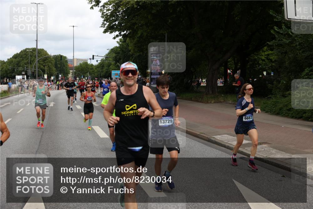 29.06.2025 - hella hamburg halbmarathon Yannick Fuchs http://msf.ph/oto/8230034 29.06.2025 10:33:52 20KM 1343, 1445, 1803, 2525, 2546, 3282, 3783, 4759, 6037, 6686, 6687, 7981, 8450, 8925, 8958, 9265, 11305, 11619, 12772, 13137, 13479, 13514, 13729, 14204, 14311, 14359, 15013, 15094, 15257, 15556, 15866, 15873, 15965, 16656, 16820, 17005, 17215, 17360, 18149, 18285, 18547, 18734 meine-sportfotos.de