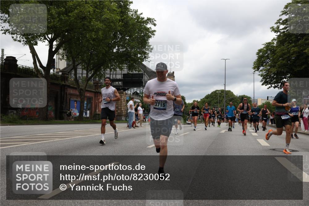 29.06.2025 - hella hamburg halbmarathon Yannick Fuchs http://msf.ph/oto/8230052 29.06.2025 10:46:43 20KM 1098, 1257, 1482, 1657, 2111, 2444, 2814, 3258, 3399, 3715, 3952, 4121, 4558, 4587, 4726, 5169, 5194, 5378, 5607, 6164, 6561, 6562, 6897, 7178, 7232, 7383, 7475, 7896, 8172, 8316, 8587, 8720, 8955, 10529, 10811, 12135, 12482, 12519, 13211, 13301, 14198, 14286, 14791, 14805, 15144, 15446, 15690, 16320, 16929, 17130, 17198, 17710, 17773, 18331 meine-sportfotos.de