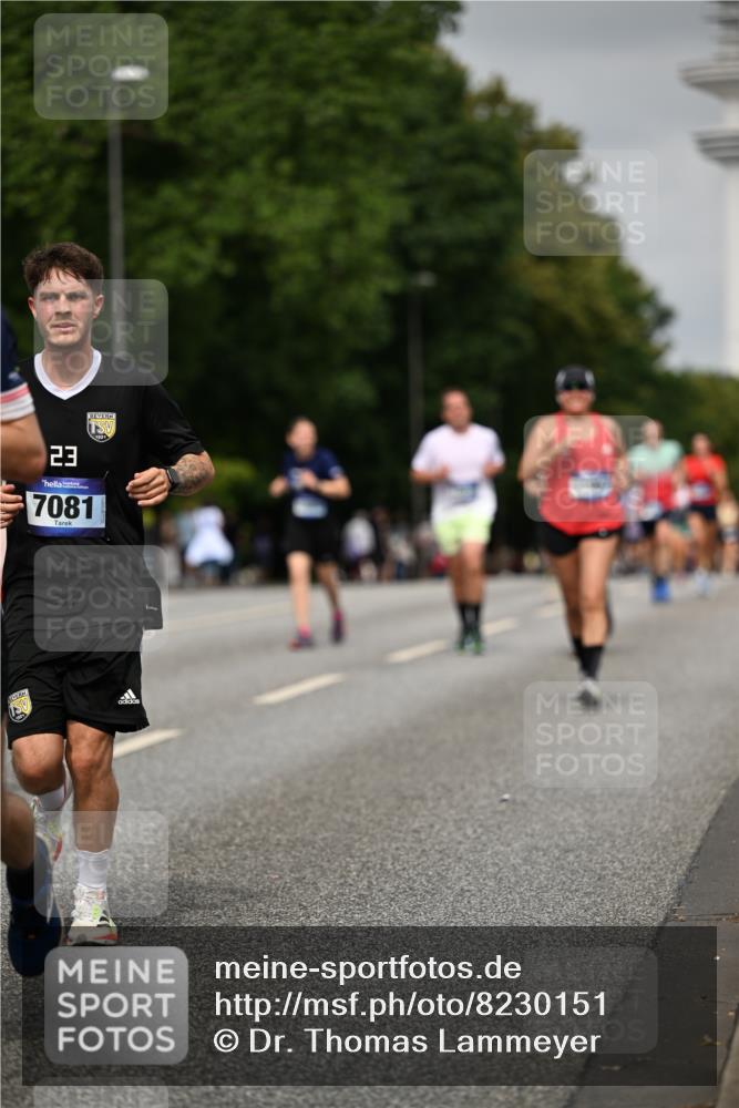 29.06.2025 - hella hamburg halbmarathon Dr. Thomas Lammeyer http://msf.ph/oto/8230151 29.06.2025 10:13:24 Kennedybrücke 1823, 4592, 7081, 7187, 9297, 9306, 10819, 11067 meine-sportfotos.de
