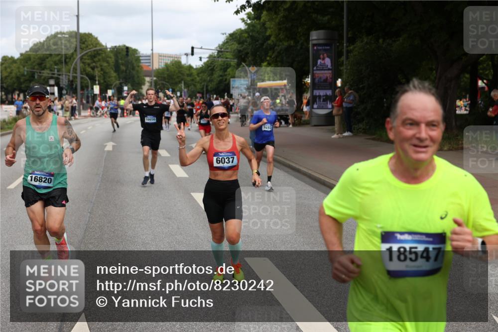 29.06.2025 - hella hamburg halbmarathon Yannick Fuchs http://msf.ph/oto/8230242 29.06.2025 10:33:54 20KM 1343, 1445, 1803, 2525, 2546, 2563, 3282, 3783, 4759, 6037, 6686, 6687, 7981, 8925, 9265, 11305, 11619, 12335, 12772, 13479, 13514, 13729, 14204, 14311, 14359, 15013, 15094, 15336, 15556, 15744, 15866, 15873, 16656, 16820, 17005, 17215, 17360, 18149, 18285, 18547, 18734 meine-sportfotos.de