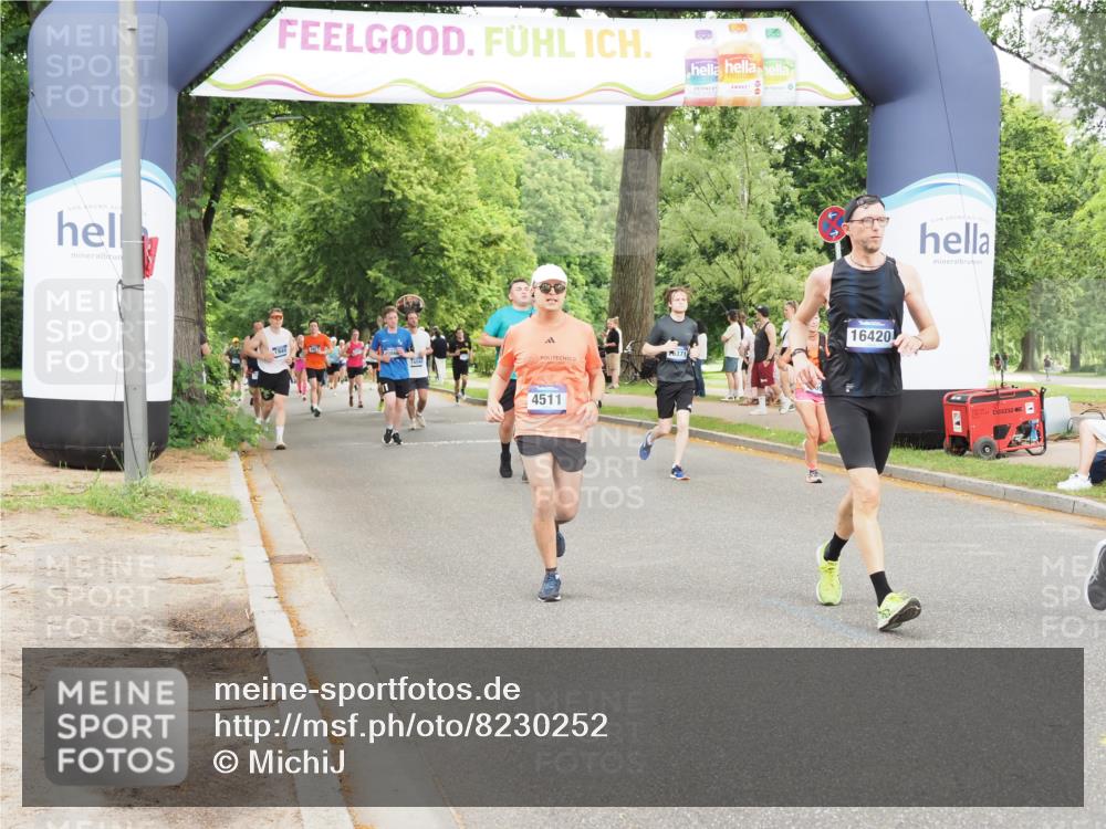 29.06.2025 - hella hamburg halbmarathon MichiJ http://msf.ph/oto/8230252 29.06.2025 10:49:32 Zwischen KM18-KM19 1184, 2661, 4511, 5058, 6142, 7869, 9297, 12156, 13551, 13874, 14970, 15550, 16371, 16420, 16426, 17890 meine-sportfotos.de
