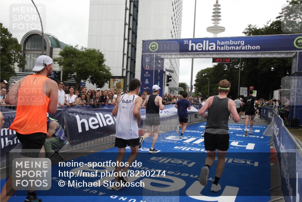29.06.2025 - hella hamburg halbmarathon Michael Strokosch http://msf.ph/oto/8230274 29.06.2025 10:51:56 Ziel 2396, 2818, 2823, 2880, 4297, 5102, 8710, 8856, 9793, 9959, 12224, 13799, 15427, 15690, 16907, 17815, 17962, 19137 meine-sportfotos.de