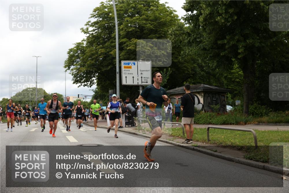 29.06.2025 - hella hamburg halbmarathon Yannick Fuchs http://msf.ph/oto/8230279 29.06.2025 10:46:44 20KM 1098, 1257, 1482, 1657, 1683, 2111, 2444, 2814, 3258, 3399, 3715, 3952, 4121, 4558, 4587, 4726, 5169, 5194, 5378, 5607, 6164, 6561, 6897, 7178, 7232, 7383, 7475, 7896, 8172, 8316, 8587, 8720, 8955, 10529, 10811, 12135, 12482, 12519, 13211, 13301, 14198, 14286, 14791, 14805, 15144, 15446, 15690, 16320, 16929, 17130, 17198, 17710, 17773, 18331 meine-sportfotos.de