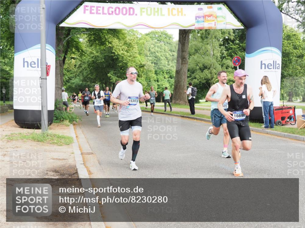 29.06.2025 - hella hamburg halbmarathon MichiJ http://msf.ph/oto/8230280 29.06.2025 10:26:28 Zwischen KM18-KM19 1505, 5923, 13141, 13900, 15303, 16698 meine-sportfotos.de