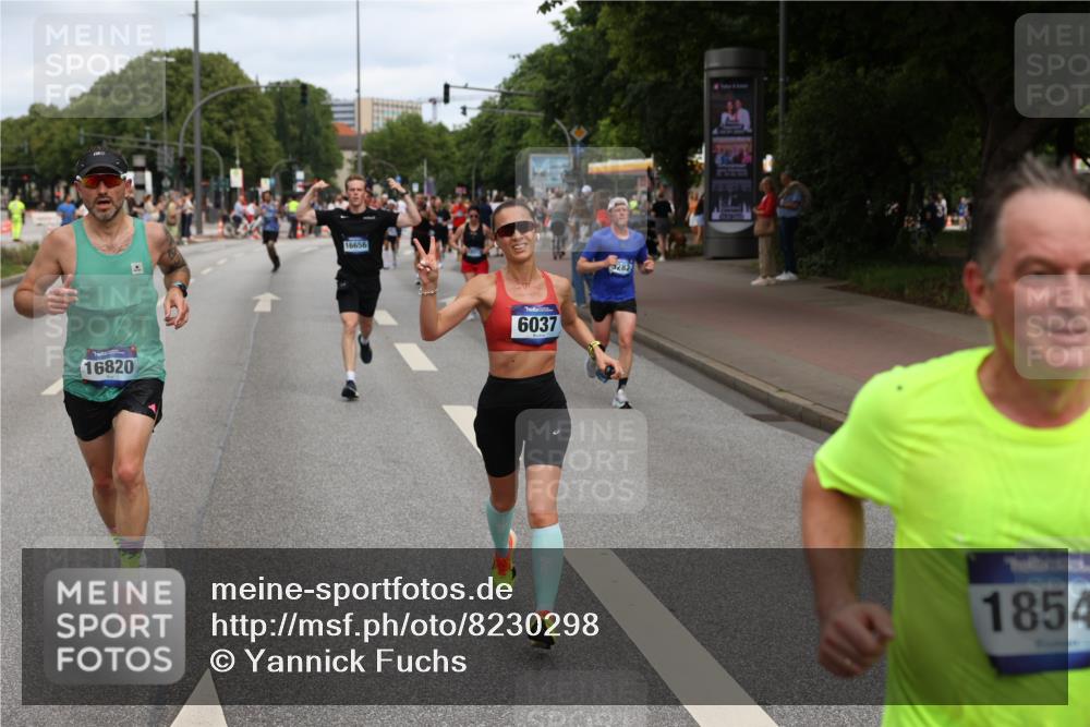 29.06.2025 - hella hamburg halbmarathon Yannick Fuchs http://msf.ph/oto/8230298 29.06.2025 10:33:54 20KM 1343, 1445, 1803, 2525, 2546, 2563, 3282, 3783, 4759, 6037, 6686, 6687, 7981, 8925, 9265, 11305, 11619, 12335, 12772, 13479, 13514, 13729, 14204, 14311, 14359, 15013, 15094, 15336, 15556, 15744, 15866, 15873, 16656, 16820, 17005, 17215, 17360, 18149, 18285, 18547, 18734 meine-sportfotos.de