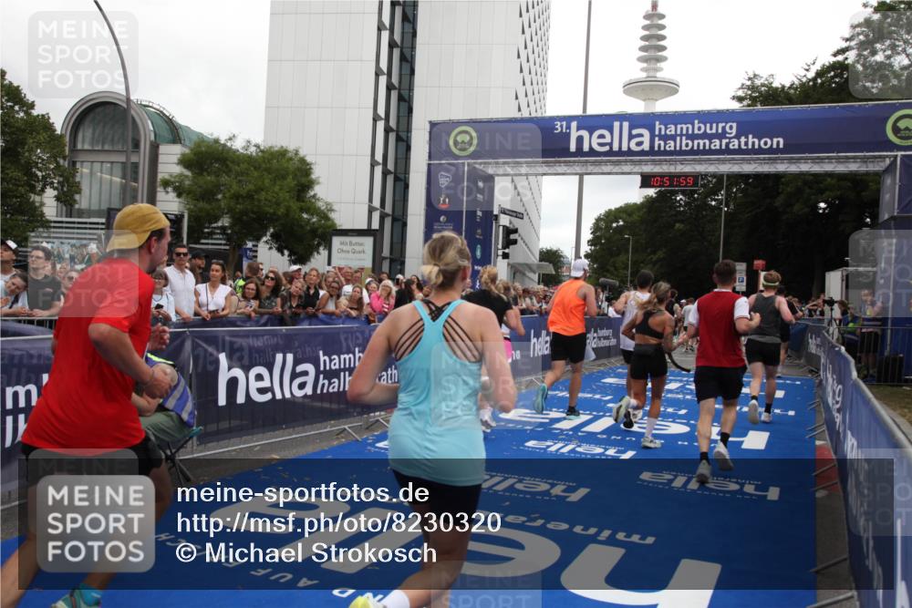 29.06.2025 - hella hamburg halbmarathon Michael Strokosch http://msf.ph/oto/8230320 29.06.2025 10:51:58 Ziel 2818, 2823, 2880, 4297, 5102, 7724, 8856, 9793, 9959, 10057, 13799, 15427, 15690, 17815, 17962, 18869, 19137 meine-sportfotos.de
