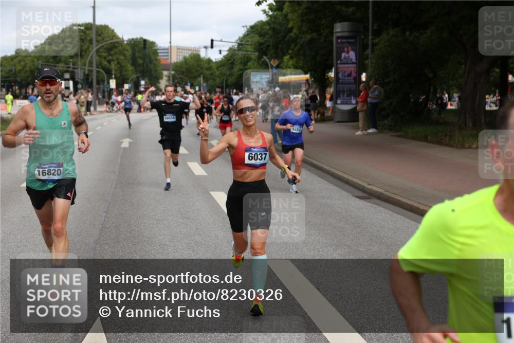 29.06.2025 - hella hamburg halbmarathon Yannick Fuchs http://msf.ph/oto/8230326 29.06.2025 10:33:54 20KM 1343, 1445, 1803, 2525, 2546, 2563, 3282, 3783, 4759, 6037, 6686, 6687, 7981, 8925, 9265, 11305, 11619, 12335, 12772, 13479, 13514, 13729, 14204, 14311, 14359, 15013, 15094, 15336, 15556, 15744, 15866, 15873, 16656, 16820, 17005, 17215, 17360, 18149, 18285, 18547, 18734 meine-sportfotos.de