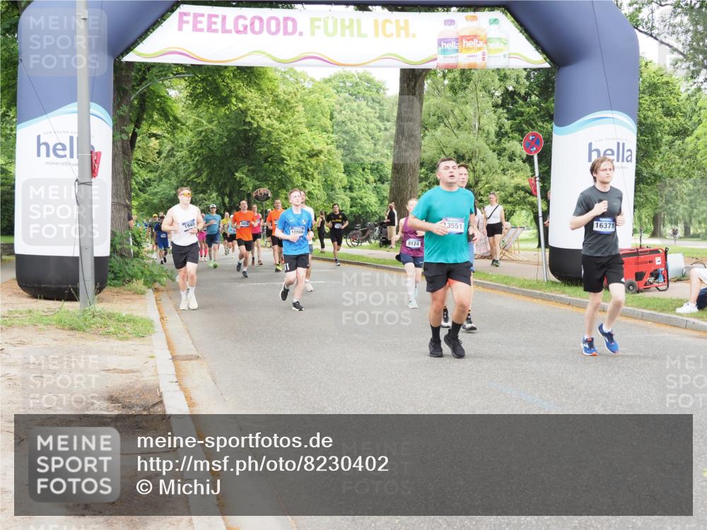 29.06.2025 - hella hamburg halbmarathon MichiJ http://msf.ph/oto/8230402 29.06.2025 10:49:34 Zwischen KM18-KM19 1184, 2661, 4511, 6142, 7869, 9297, 10866, 12156, 12662, 13551, 15550, 16371, 16420, 16426 meine-sportfotos.de