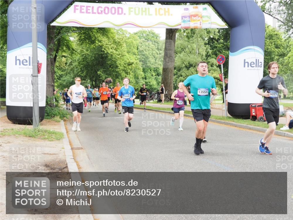 29.06.2025 - hella hamburg halbmarathon MichiJ http://msf.ph/oto/8230527 29.06.2025 10:49:35 Zwischen KM18-KM19 1184, 1940, 2661, 4511, 7869, 9124, 9297, 10866, 12156, 12662, 13551, 15550, 16371, 16420 meine-sportfotos.de