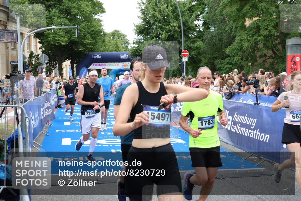 29.06.2025 - hella hamburg halbmarathon Zöllner http://msf.ph/oto/8230729 29.06.2025 10:53:42 Ziel 1030, 1502, 1783, 2058, 2082, 2630, 3399, 3819, 5399, 6628, 6762, 10549, 10895, 11588, 11589, 11604, 12632, 13865, 14702, 15061, 15441, 15856, 16092, 17482, 18143, 18514, 18666, 18715 meine-sportfotos.de