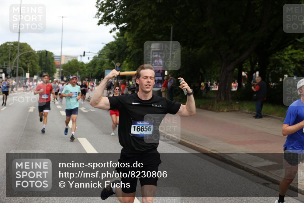 29.06.2025 - hella hamburg halbmarathon Yannick Fuchs http://msf.ph/oto/8230806 29.06.2025 10:33:56 20KM 1343, 1445, 1803, 2525, 2546, 2563, 3282, 3783, 4565, 4759, 6037, 6686, 6687, 7981, 8319, 8925, 9265, 11305, 11619, 12335, 12772, 13479, 13514, 13729, 14204, 14272, 14311, 14359, 15013, 15094, 15336, 15556, 15744, 15866, 16656, 16820, 17005, 17215, 17360, 17668, 18149, 18285, 18547, 18734, 18803 meine-sportfotos.de