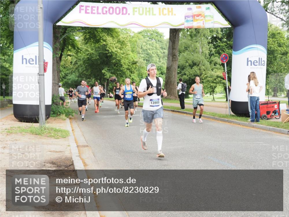 29.06.2025 - hella hamburg halbmarathon MichiJ http://msf.ph/oto/8230829 29.06.2025 10:26:30 Zwischen KM18-KM19 1505, 5923, 13900, 15303, 16698 meine-sportfotos.de