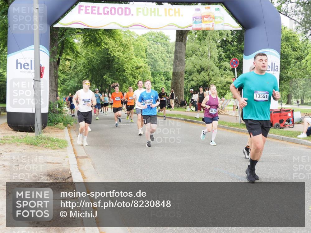 29.06.2025 - hella hamburg halbmarathon MichiJ http://msf.ph/oto/8230848 29.06.2025 10:49:35 Zwischen KM18-KM19 1184, 1940, 2661, 4511, 7869, 9124, 9297, 10866, 12156, 12662, 13551, 15550, 16371, 16420 meine-sportfotos.de