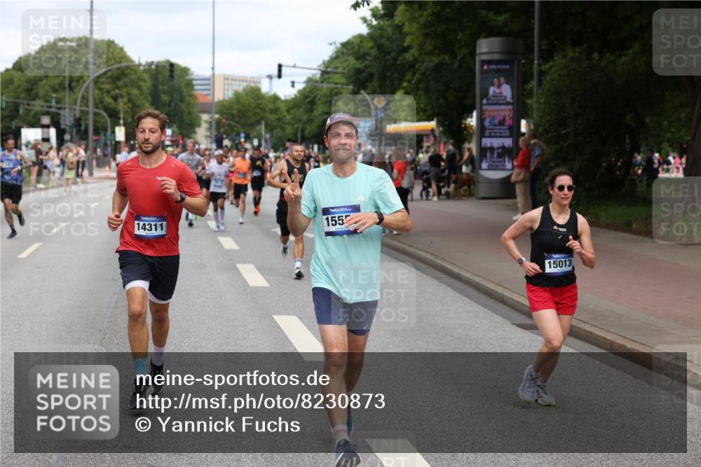 29.06.2025 - hella hamburg halbmarathon Yannick Fuchs http://msf.ph/oto/8230873 29.06.2025 10:33:58 20KM 1343, 1445, 1803, 2044, 2525, 2546, 2563, 3282, 3783, 4565, 4759, 6037, 6686, 6687, 7981, 8319, 8925, 9265, 11305, 11619, 12335, 13479, 13514, 13729, 14204, 14272, 14311, 14359, 15013, 15094, 15336, 15556, 15744, 15866, 16656, 16820, 17005, 17215, 17360, 17668, 18149, 18285, 18547, 18734, 18803 meine-sportfotos.de