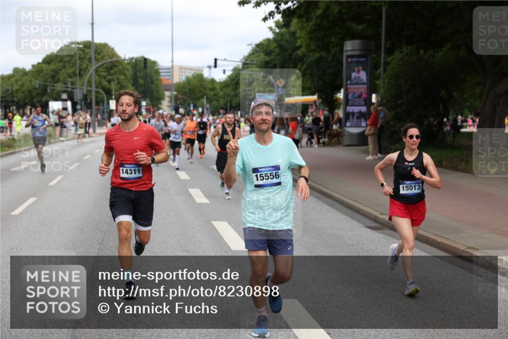 29.06.2025 - hella hamburg halbmarathon Yannick Fuchs http://msf.ph/oto/8230898 29.06.2025 10:33:58 20KM 1343, 1445, 1803, 2044, 2525, 2546, 2563, 3282, 3783, 4565, 4759, 6037, 6686, 6687, 7981, 8319, 8925, 9265, 11305, 11619, 12335, 13479, 13514, 13729, 14204, 14272, 14311, 14359, 15013, 15094, 15336, 15556, 15744, 15866, 16656, 16820, 17005, 17215, 17360, 17668, 18149, 18285, 18547, 18734, 18803 meine-sportfotos.de
