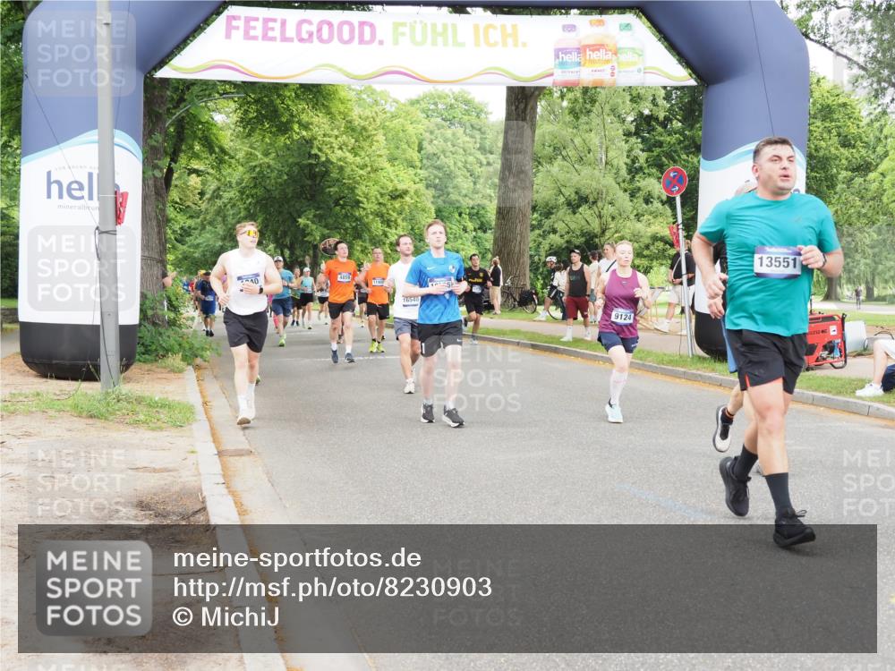 29.06.2025 - hella hamburg halbmarathon MichiJ http://msf.ph/oto/8230903 29.06.2025 10:49:36 Zwischen KM18-KM19 1114, 1184, 1940, 4511, 4859, 7869, 9124, 9297, 10866, 12156, 12662, 13551, 15550, 16371, 16420 meine-sportfotos.de