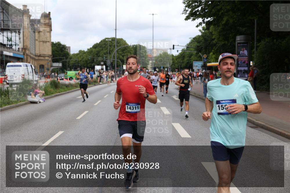 29.06.2025 - hella hamburg halbmarathon Yannick Fuchs http://msf.ph/oto/8230928 29.06.2025 10:33:59 20KM 1343, 1803, 2044, 2525, 2546, 2563, 3282, 3783, 4565, 4759, 6037, 6686, 6687, 7981, 8319, 8925, 9265, 11305, 11619, 12335, 12372, 13479, 13514, 13729, 14204, 14272, 14311, 14359, 15013, 15094, 15336, 15556, 15744, 15866, 16656, 16820, 17005, 17215, 17360, 17668, 18149, 18285, 18547, 18734, 18803 meine-sportfotos.de
