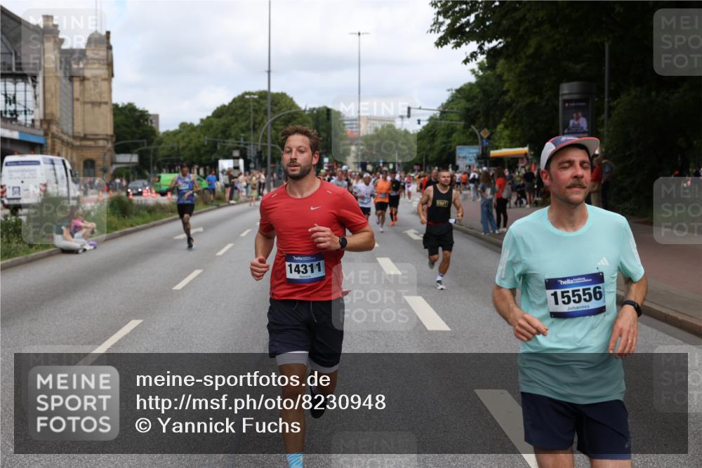 29.06.2025 - hella hamburg halbmarathon Yannick Fuchs http://msf.ph/oto/8230948 29.06.2025 10:33:59 20KM 1343, 1803, 2044, 2525, 2546, 2563, 3282, 3783, 4565, 4759, 6037, 6686, 6687, 7981, 8319, 8925, 9265, 11305, 11619, 12335, 12372, 13479, 13514, 13729, 14204, 14272, 14311, 14359, 15013, 15094, 15336, 15556, 15744, 15866, 16656, 16820, 17005, 17215, 17360, 17668, 18149, 18285, 18547, 18734, 18803 meine-sportfotos.de