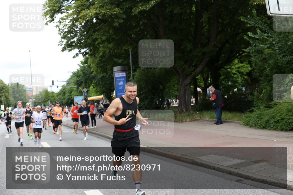 29.06.2025 - hella hamburg halbmarathon Yannick Fuchs http://msf.ph/oto/8230971 29.06.2025 10:34:01 20KM 1343, 1803, 2044, 2525, 2546, 2563, 2972, 3282, 3783, 4565, 4759, 5752, 6037, 6686, 6687, 7981, 8319, 8925, 9265, 9540, 11305, 12335, 12372, 13479, 13514, 13729, 14204, 14272, 14311, 14359, 15013, 15094, 15336, 15435, 15556, 15744, 16656, 16820, 17005, 17215, 17360, 17668, 18149, 18285, 18547, 18734, 18803 meine-sportfotos.de