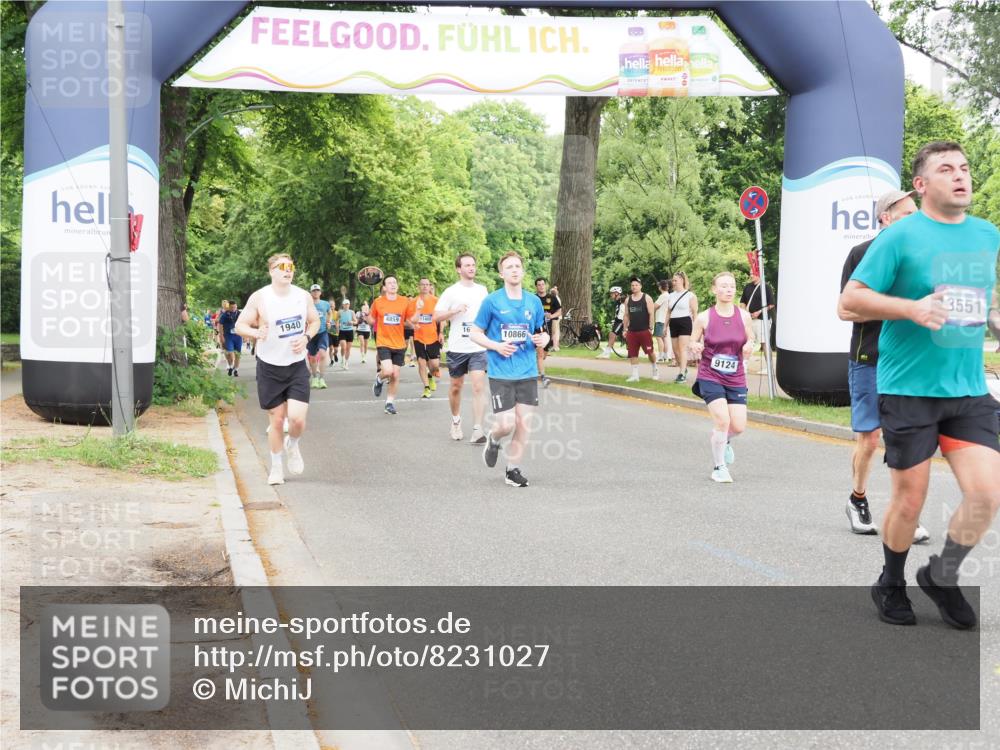 29.06.2025 - hella hamburg halbmarathon MichiJ http://msf.ph/oto/8231027 29.06.2025 10:49:36 Zwischen KM18-KM19 1114, 1184, 1940, 4511, 4859, 7869, 9124, 9297, 10866, 12156, 12662, 13551, 15550, 16371, 16420 meine-sportfotos.de