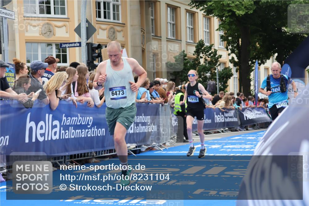 29.06.2025 - hella hamburg halbmarathon Strokosch-Dieckow http://msf.ph/oto/8231104 29.06.2025 10:33:10 Ziel 1910, 1959, 6473, 7723, 9047, 14167, 14276, 17175, 17802, 18455 meine-sportfotos.de