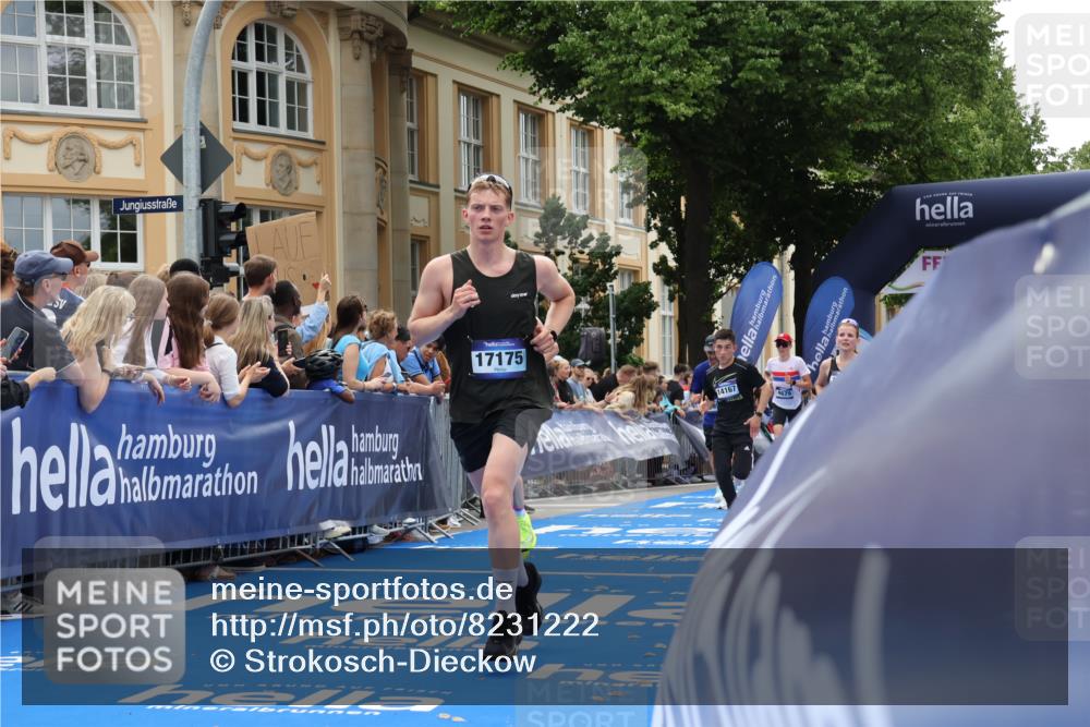 29.06.2025 - hella hamburg halbmarathon Strokosch-Dieckow http://msf.ph/oto/8231222 29.06.2025 10:33:15 Ziel 1910, 1959, 4679, 6473, 7723, 9047, 14167, 16881, 17175, 18455 meine-sportfotos.de